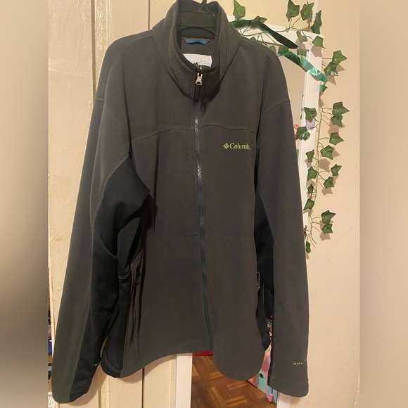 Columbia jacket - Picture 2 of 6